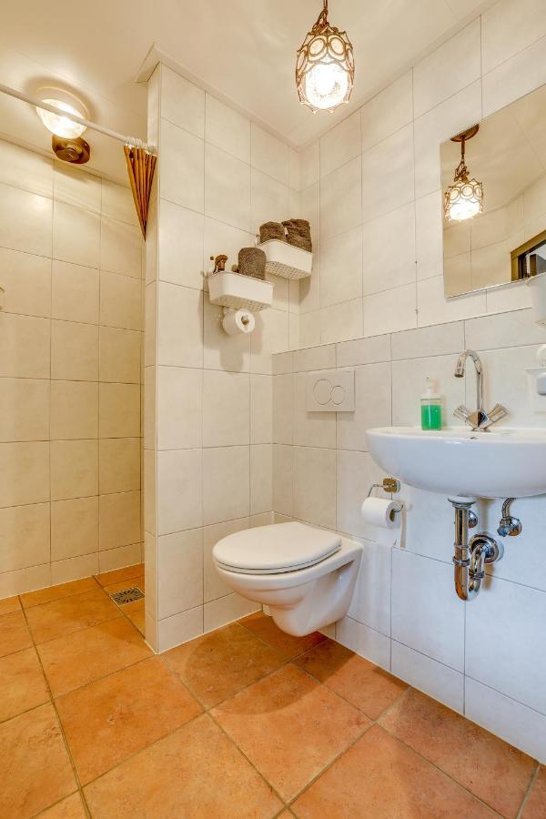 B&B Wicherumloo Wekerom エクステリア 写真